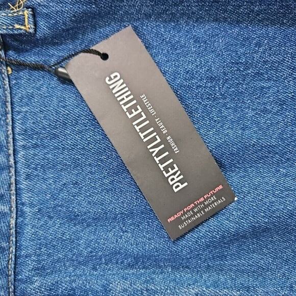 Pretty Little Thing Women's Jean Size 24 Recycled Plus Mid Blue Washed New w Tag - Picture 13 of 16
